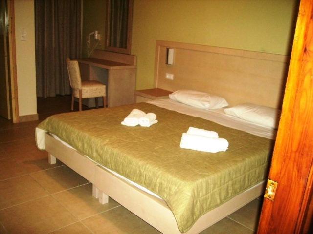 Tzevenos Hotel Apts Corfu  Room photo
